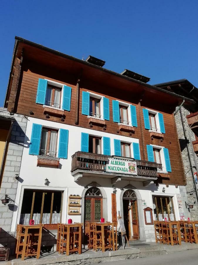 Albergo Ristorante Macugnaga Exterior photo